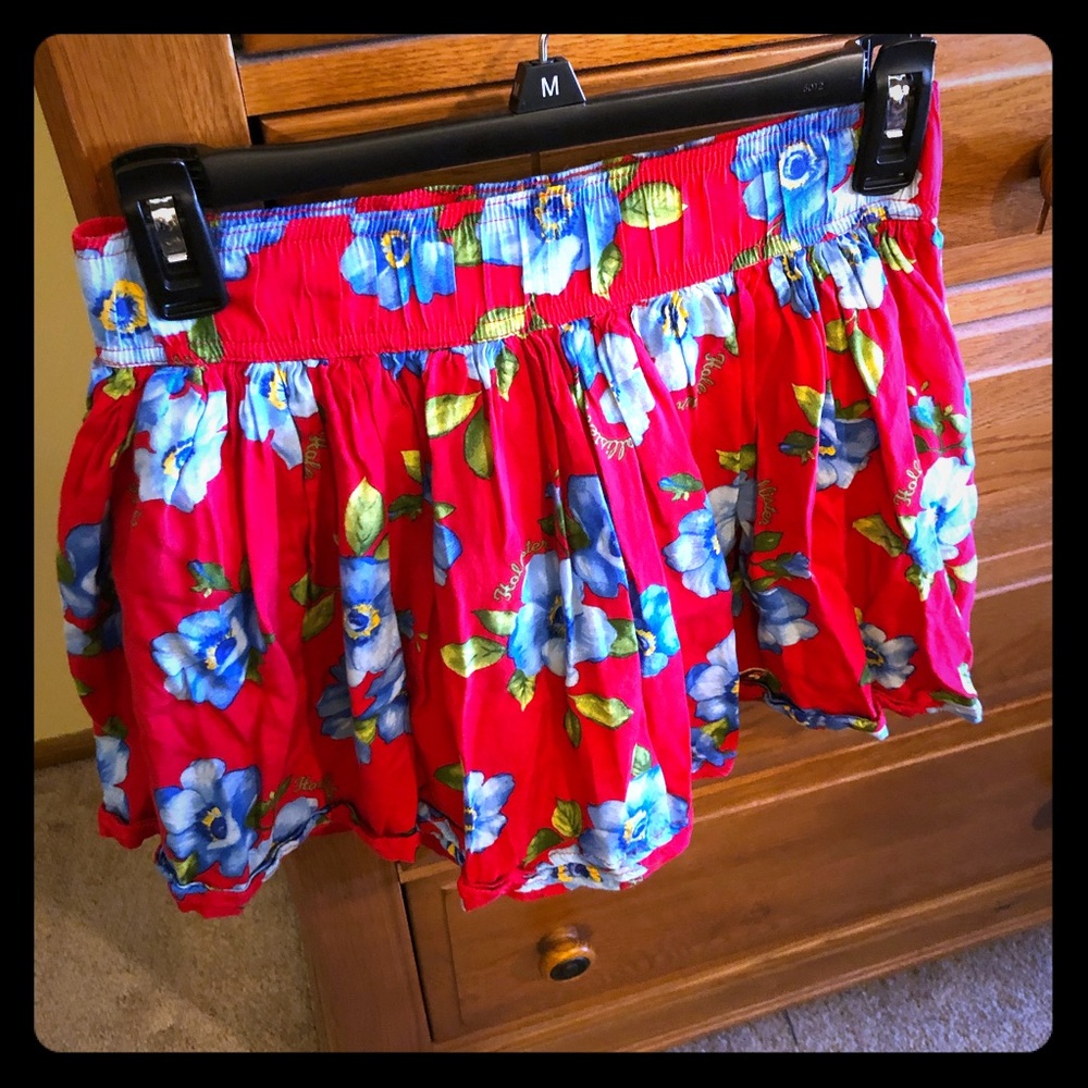 Hollister Floral Skirt, Size Medium